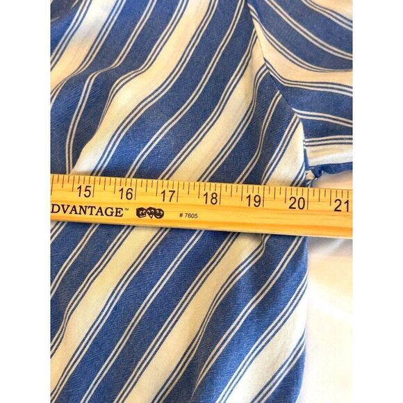 Kut From The Kloth Blue & White Striped V-Neck Blouse Sz M EUC - Picture 8 of 10